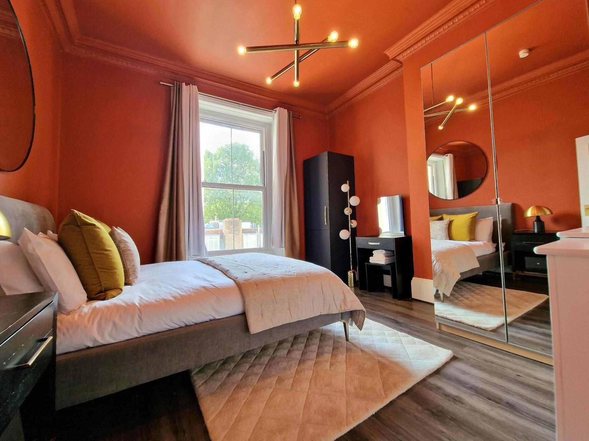 לונדון Stylish Hyde Park Home By Tube Stations With Elevator מראה חיצוני תמונה