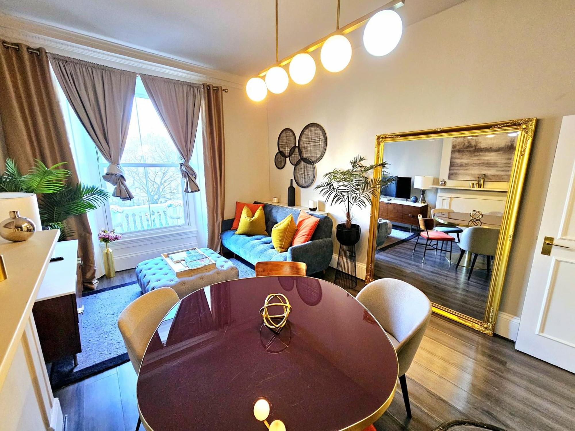 לונדון Stylish Hyde Park Home By Tube Stations With Elevator מראה חיצוני תמונה