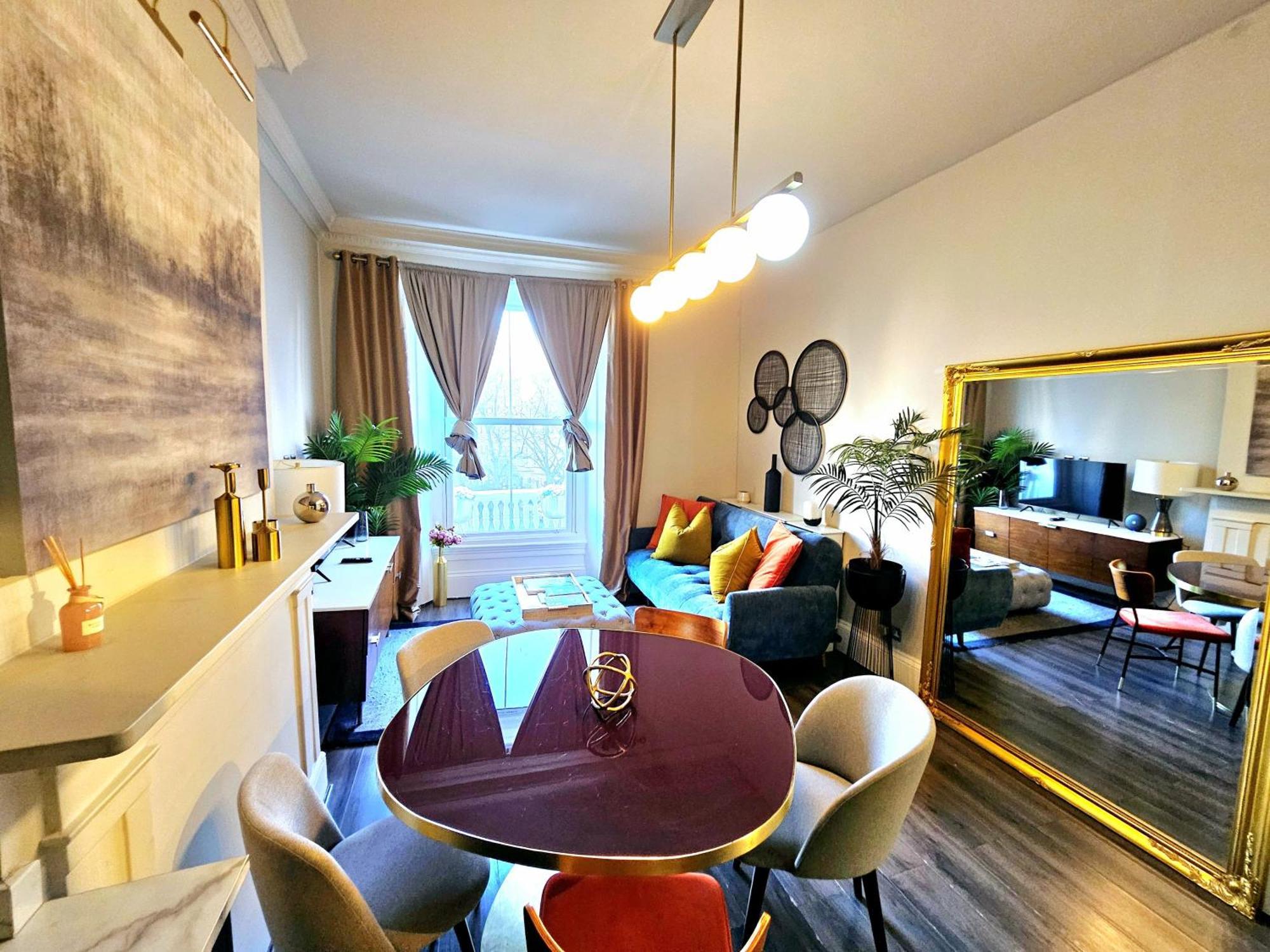 לונדון Stylish Hyde Park Home By Tube Stations With Elevator מראה חיצוני תמונה