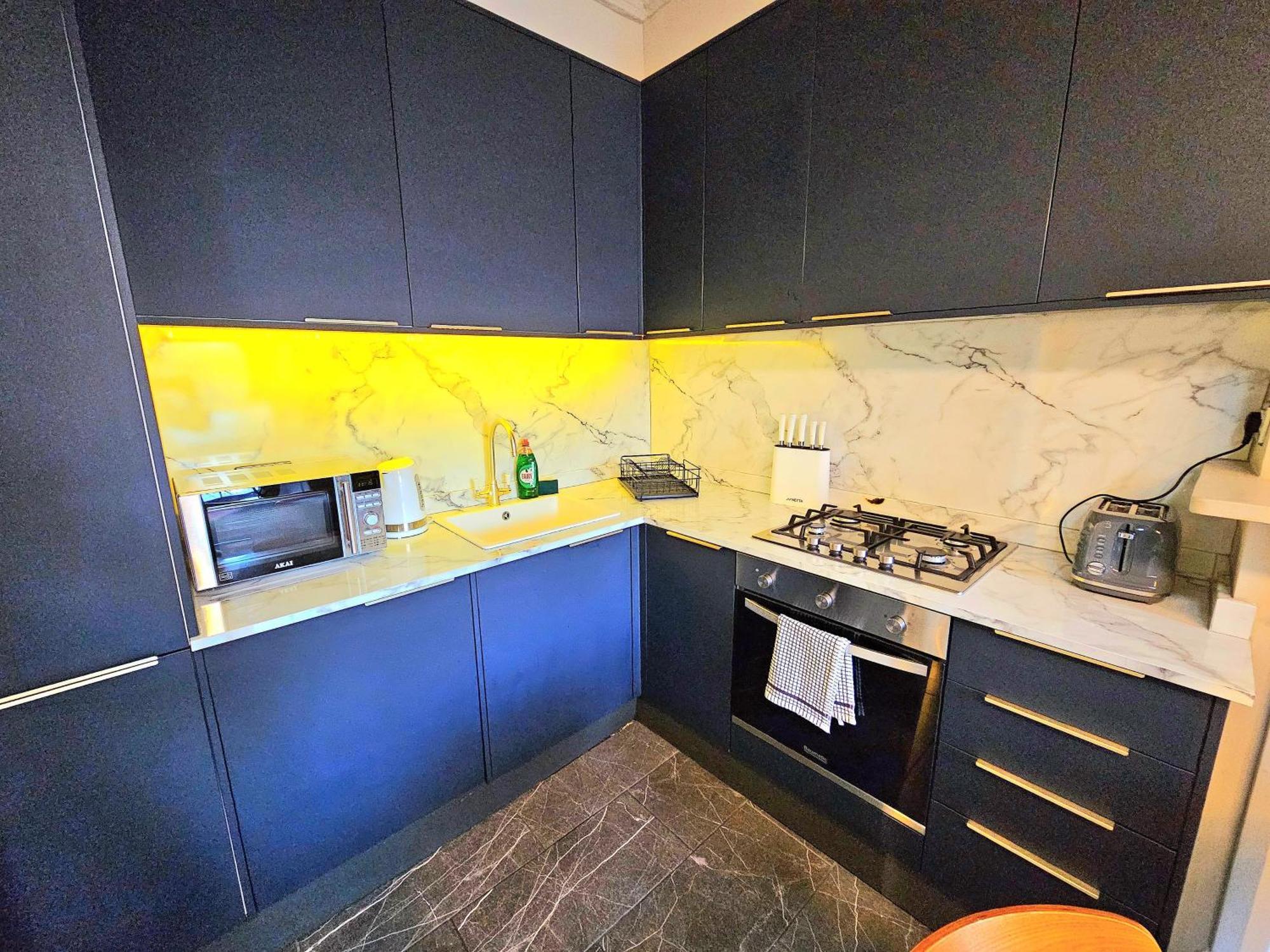 לונדון Stylish Hyde Park Home By Tube Stations With Elevator מראה חיצוני תמונה