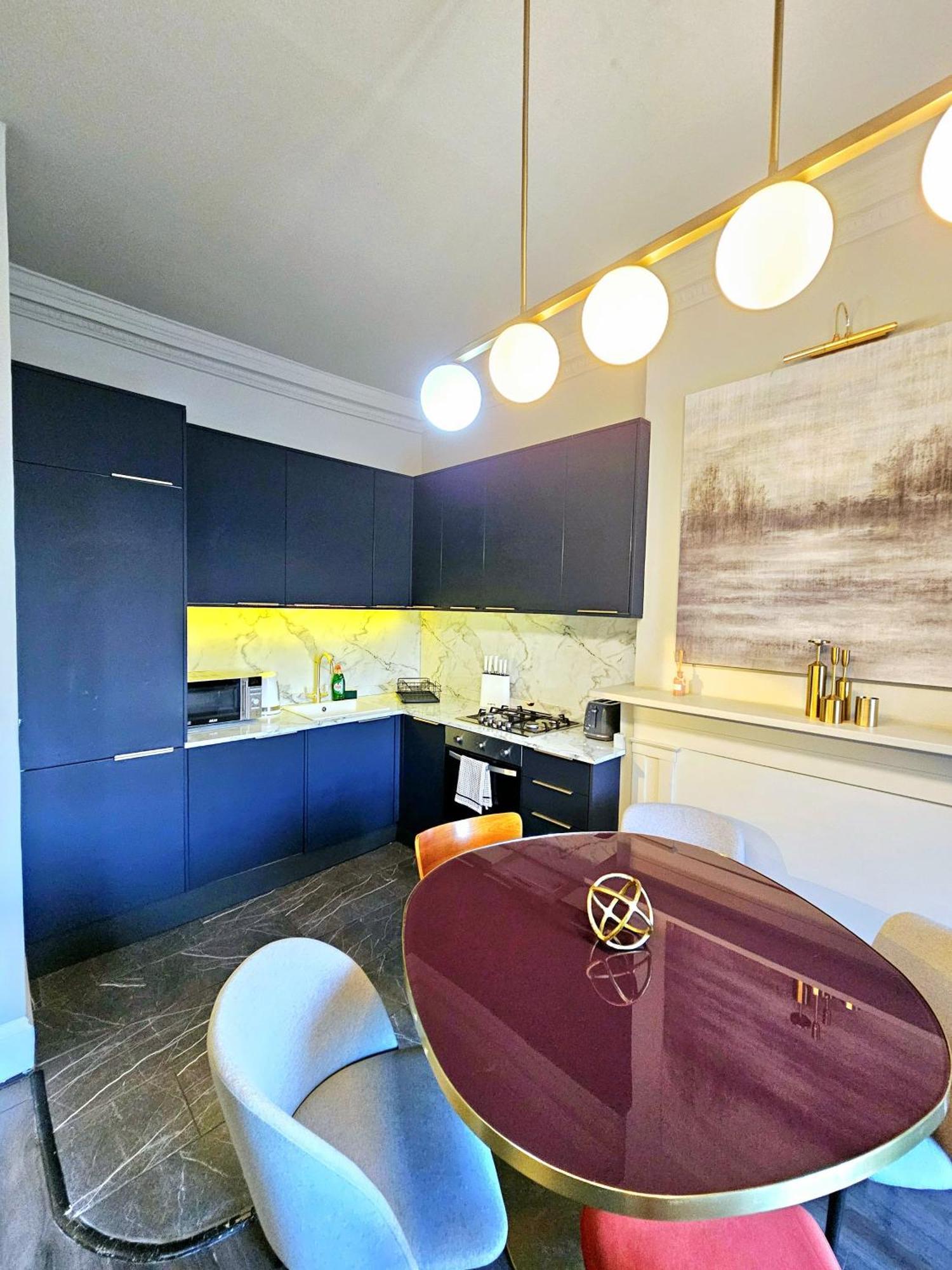לונדון Stylish Hyde Park Home By Tube Stations With Elevator מראה חיצוני תמונה